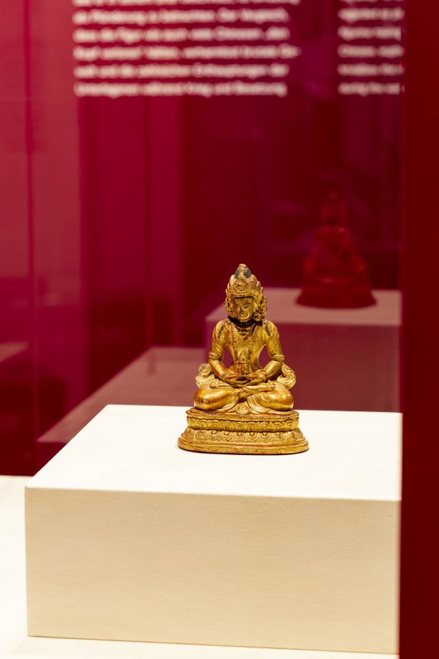 Schwieriges Erbe, Buddha, Tibet, Slg. Werther, Copyright Linden-Museum Stuttgart, Foto J. Kaiss_hd